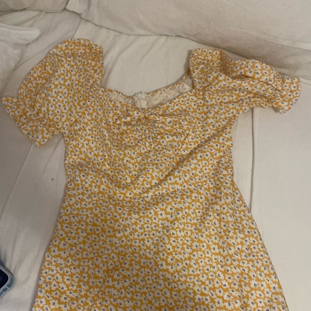 yellow floral dress